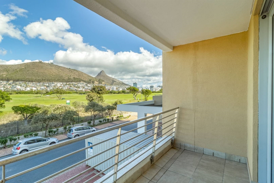 To Let 4 Bedroom Property for Rent in Mouille Point Western Cape